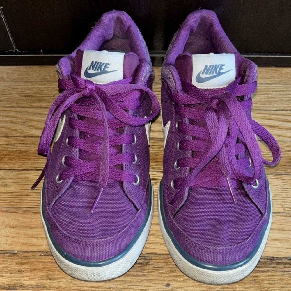 NIKE Womens Purple  Capri III Canvas Skate Sneaker women’s size 6 youth 4.5 - Picture 9 of 11